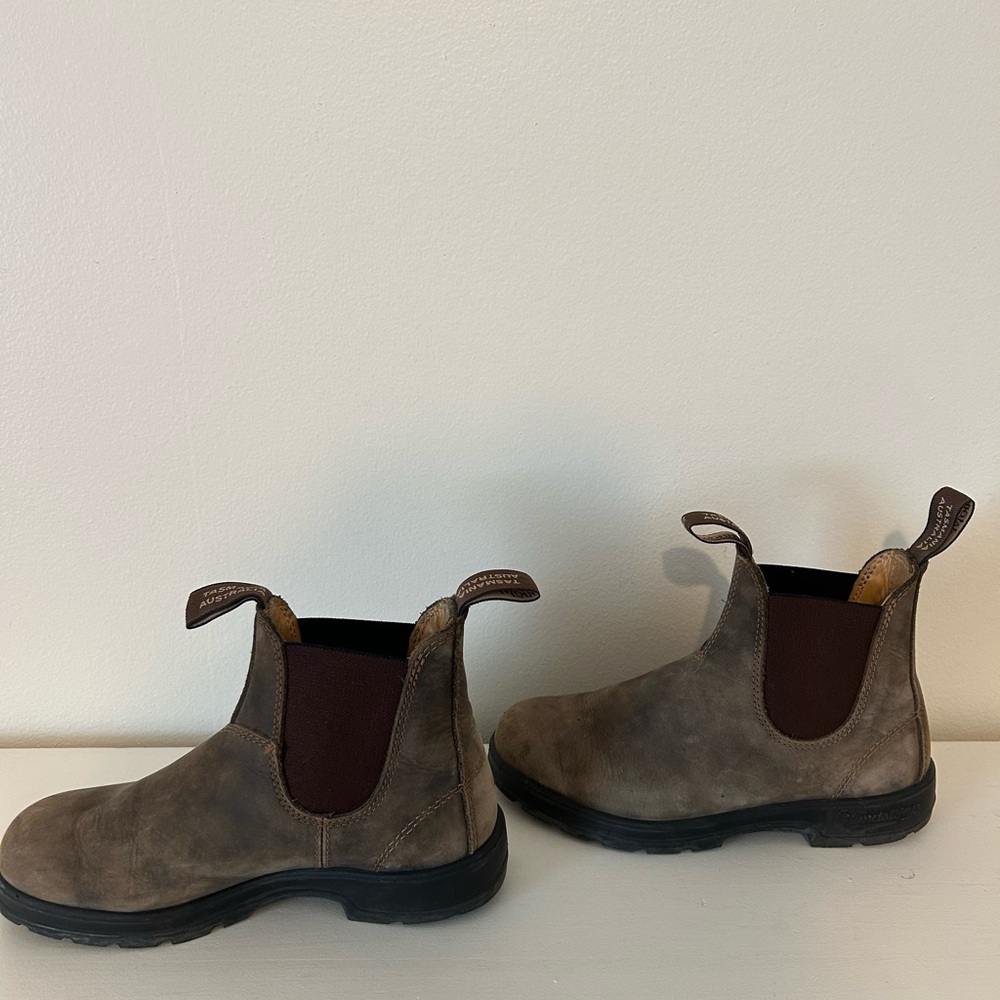 Blundstone #585 Classics Rustic Brown Leather Boo… - image 2